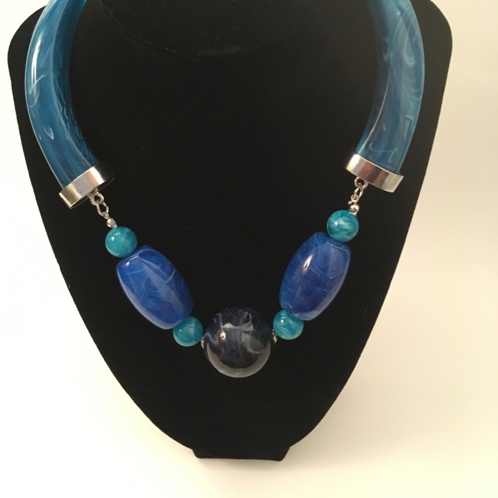 5 for $25 Blue marble Necklace ‼️‼️Hot sale‼️